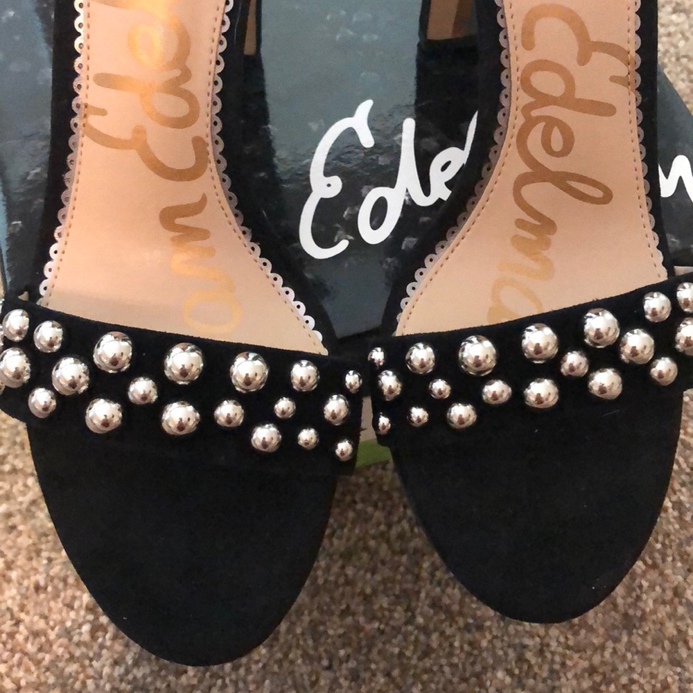Heels - Picture 4 of 8